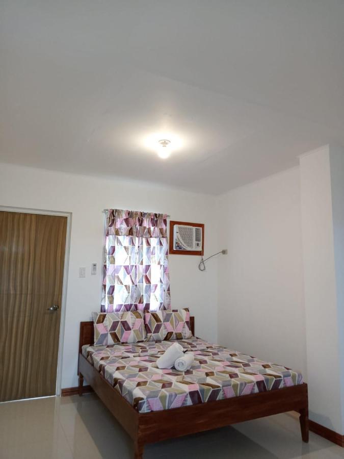 __Aplaridel Inn Suites__ Angeles Ngoại thất bức ảnh